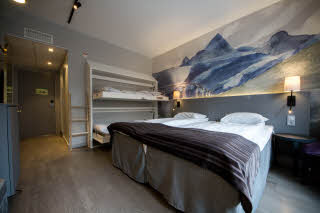 Copyright: : No Family standard room with bunkbeds